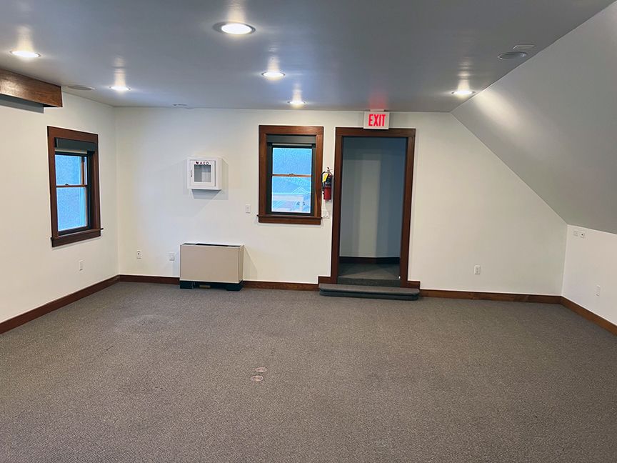 617 Water St, Gardiner, ME 04345